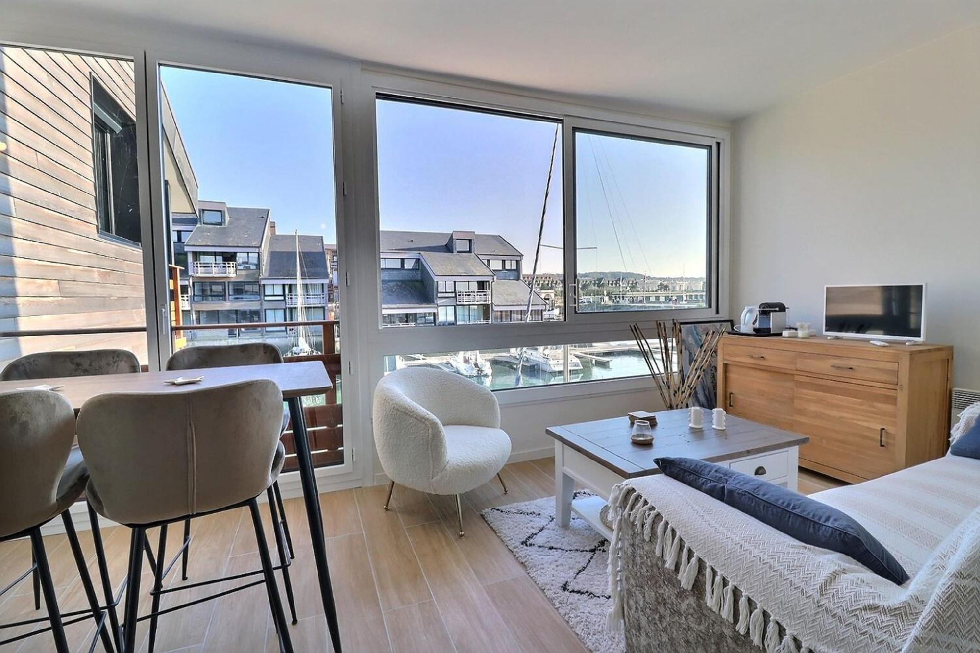 Sublime Apartment Facing The Port & Planches ドーヴィル エクステリア 写真